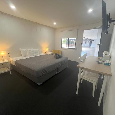 Abajaz Motel-Central-King Bed-Shaded Parking Longreach Exteriör bild
