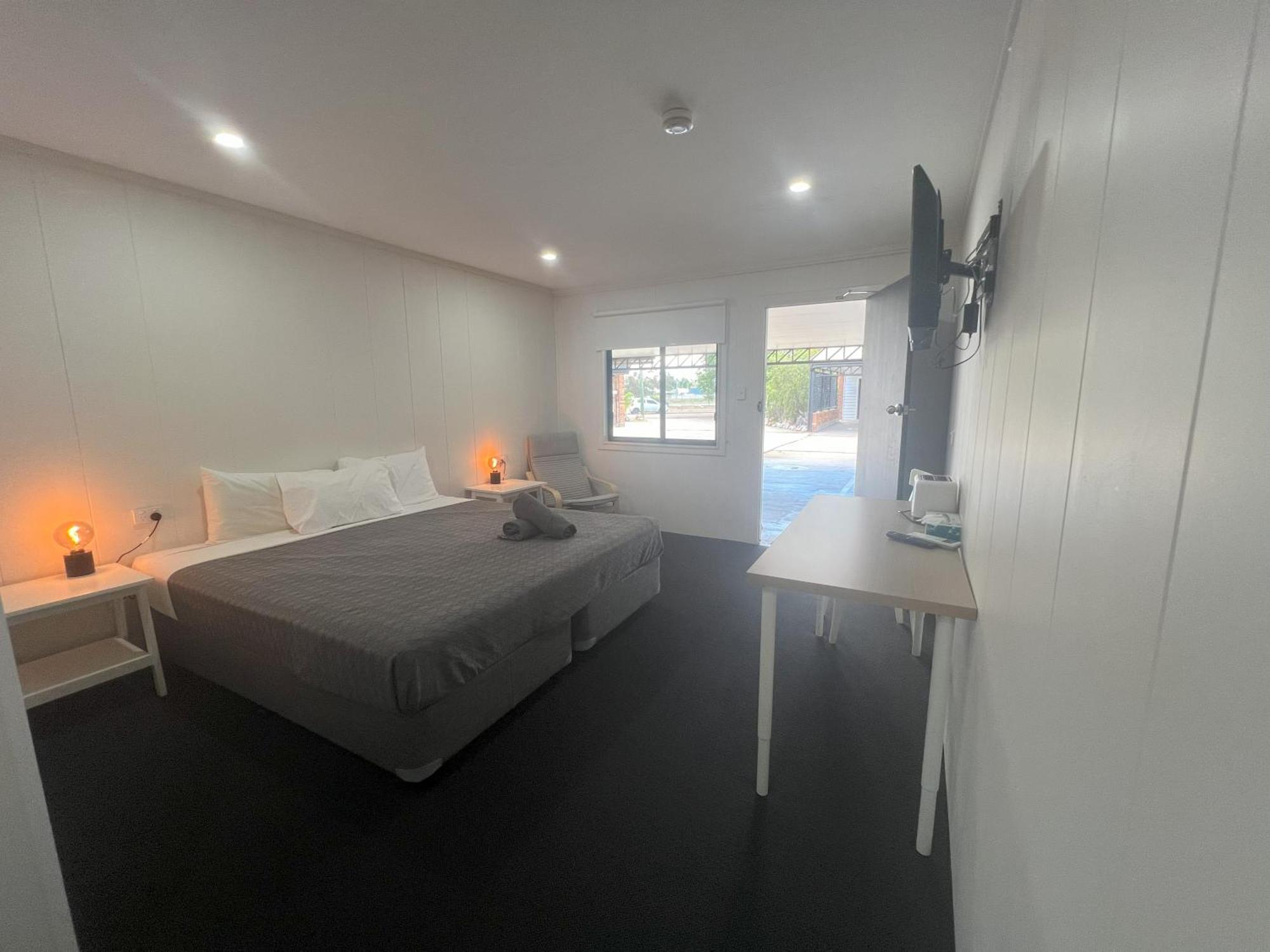 Abajaz Motel-Central-King Bed-Shaded Parking Longreach Exteriör bild
