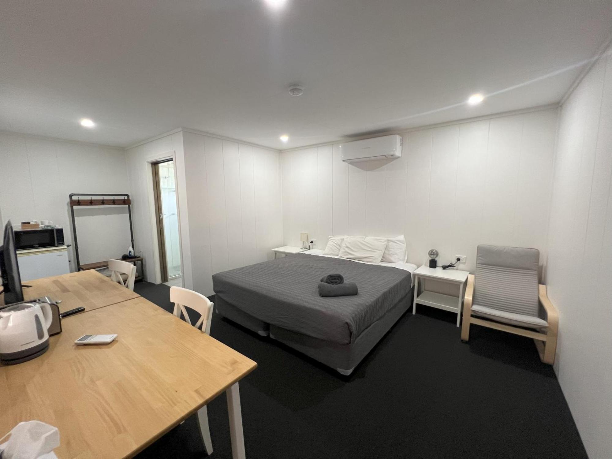 Abajaz Motel-Central-King Bed-Shaded Parking Longreach Exteriör bild