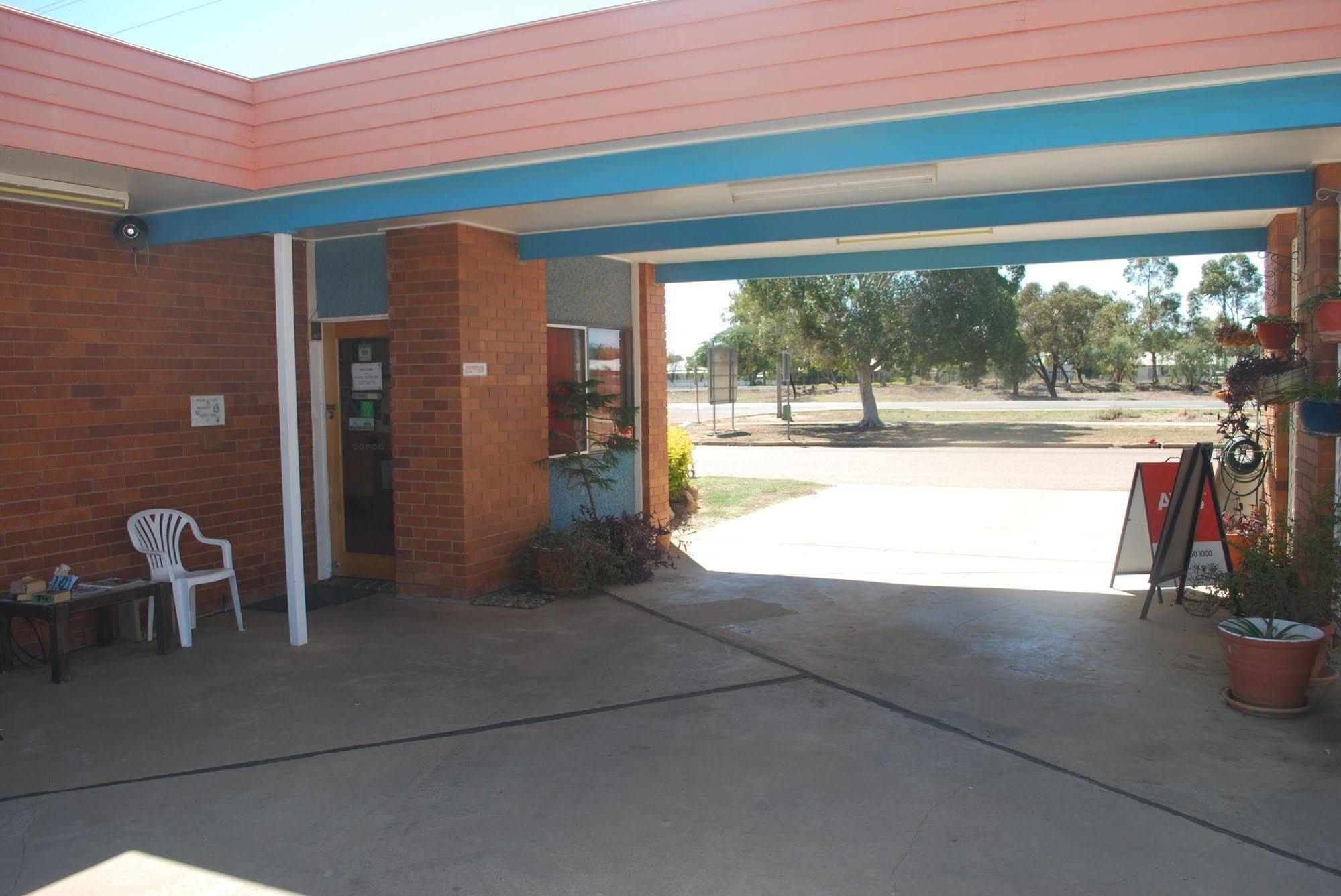 Abajaz Motel-Central-King Bed-Shaded Parking Longreach Exteriör bild
